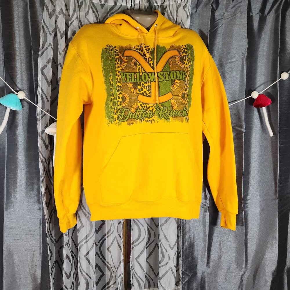 Yellowstone Hoodie Size Small